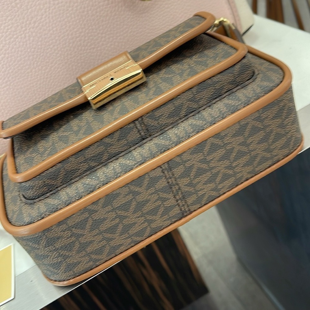 Michael Kors Bradshaw Extra-Small Metallic Signature Logo Camera Crossbody Bag - Picture 15 of 16